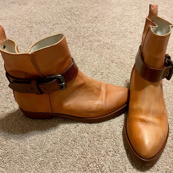 HTC / Hollywood Trading Company - Gwen Leather Boots size 37 (7M) - Picture 3 of 10